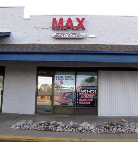 Beauty Max, Castries