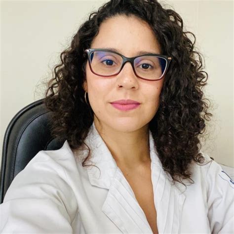 Dra Ana Caroline Garcia De Souza Opiniões Cardiologista Goiânia