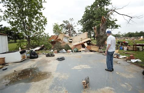 Moving Stories Of Oklahoma Tornado Victims Finding Their Pets Amid The