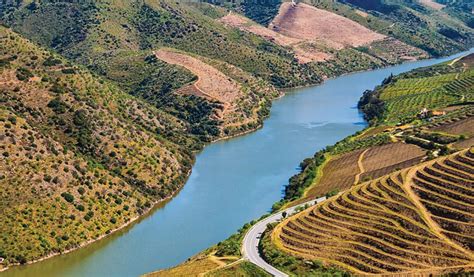 10 Paisagens Naturais Incríveis Para Descobrir Em Portugal