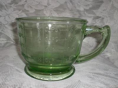 Hazel Atlas Green Depression Vaseline Glass 2 Cup Measuring Cup Handle