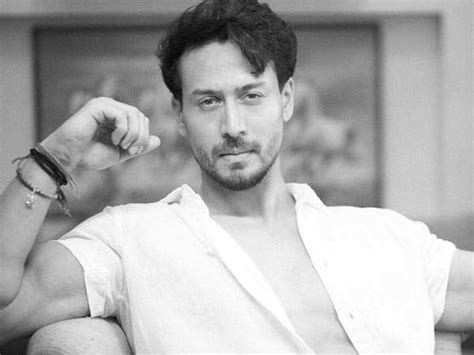 Tiger Shroff To Shoot For Some Crazy Stunt Sequences In London For