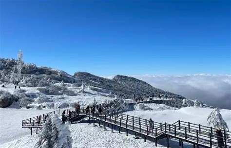 5 Days Tour To Kunming Dongchuan Red Land And Jiaozi Snow Mountain