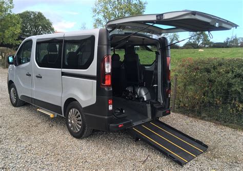 Vauxhall Vivaro T Combi Cdti Swb Window Van Wheelchair Access Ramp