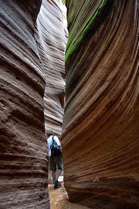 A Guide To Exploring Utahs Incredible Slot Canyons Slot Canyon Utah