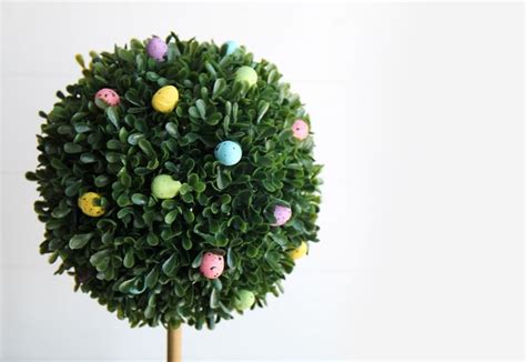 Diy Boxwood Easter Egg Topiary Topiary Diy Spring Diy Spring Topiary