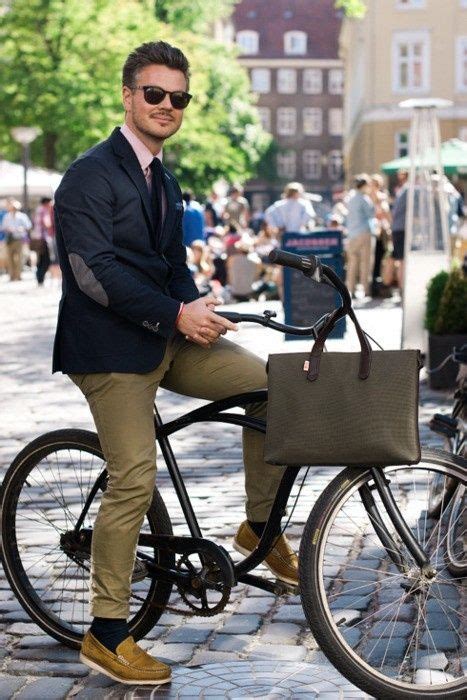 Street Style Elegant Man On Bike In Suit Mens Street Style Moda