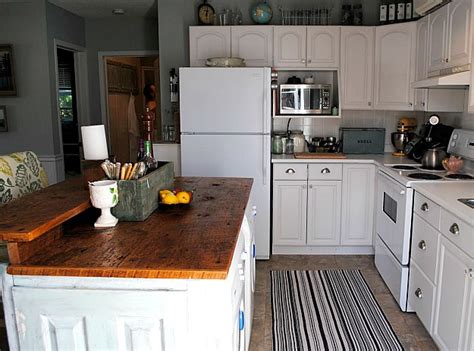 The space hadn't been renovated in years, so the appliances after: Before & After: Chania's Cottage Kitchen in Ontario ...