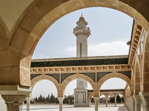 Habib Bourguiba Mausoleum In Monastir Foto And Bild Africa North