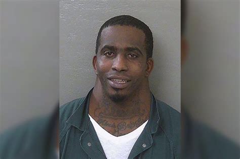 Mugshot Of Florida Man With Massive Neck Goes Viral