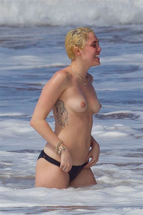 Miley Cyrus Nude Pics P Gina