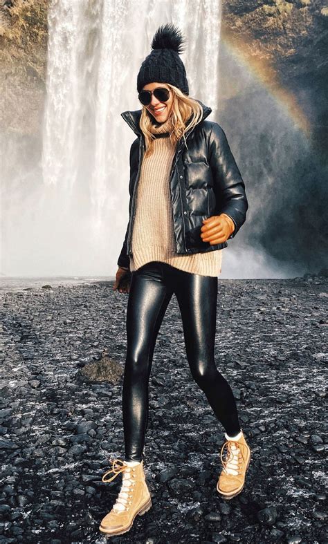 30 Stunning Black Leggings Outfits For Winter And Fall You Need To Try