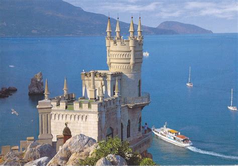 No1 Amazing Things Swallows Nest Sea Castle Crimean Peninsula Ukraine