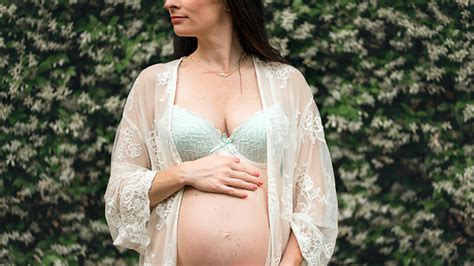 Wardrobe Staples For A Spring Pregnancy What To Expect