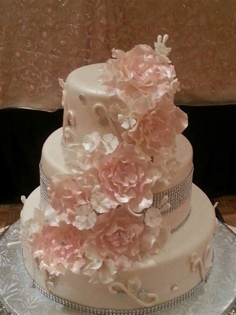 The Cakebox Bahamas 3 Tier Fondant Finished Wedding Cake Rhinestone