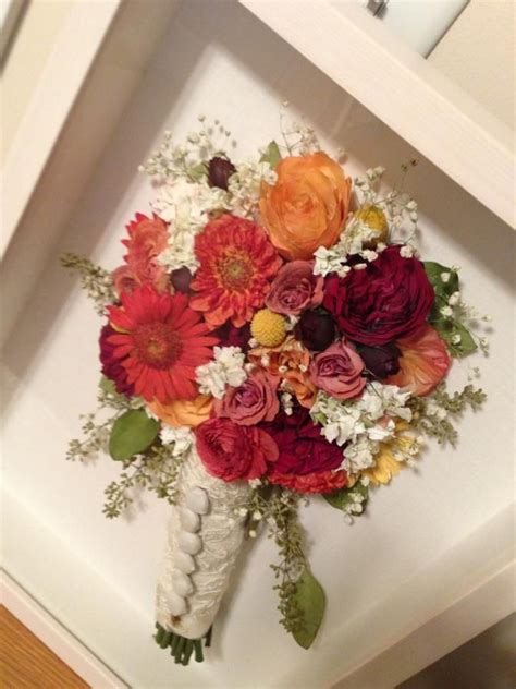 It is a spectacular ornamental tree due to both its appearance and the superb fragrance of its flowers and leaves. Pin by Marina Alexsandra on Wedding | Wedding bouquets ...