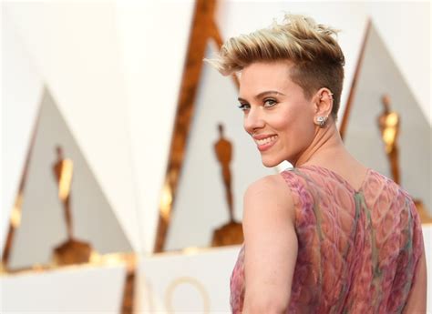 Scarlett Johansson Oscar Haircut