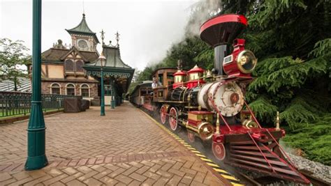 The Trains Of All The Disney Parks Around The World Allearsnet