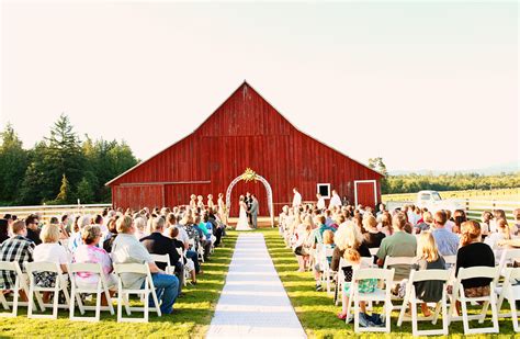 Barn Wedding Red Barns Country Wedding Agriculture Picturesque