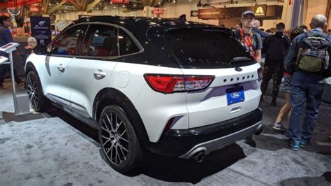 Ford Shows Off New Awd Sport Hybrid Escape Ford