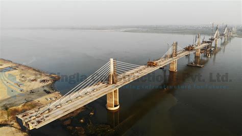 4 Lane Cable Stayed Bridge With Footpath Across The Ganges Between