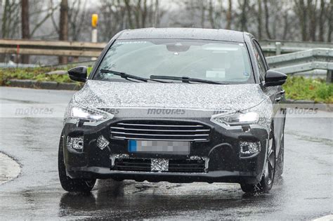 The ford escape is a compact crossover suv sold by ford since 2000 over four generations. El Ford Focus Facelift 2022, cazado en nuevas fotos espías ...