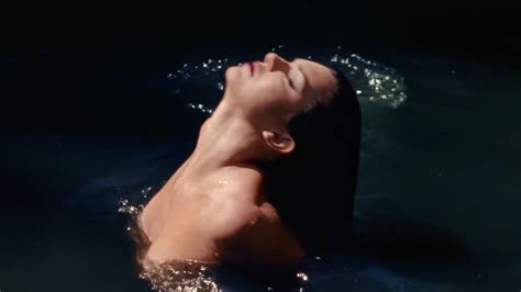 Kendall Jenner Topless 9 Pics  And Video Thefappening
