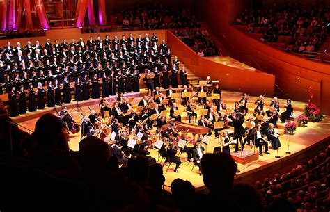 Los Angeles Master Chorale Performs Orff Classic Daily Trojan