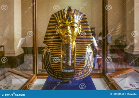 Gold Mask Of Tutankhamun Editorial Stock Image Image Of Mystic 160594549