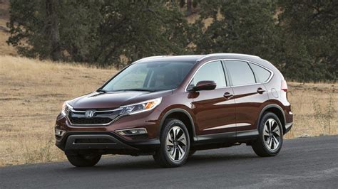 The leather used to upholster the seats is smooth and premium. 2016 Honda CR-V