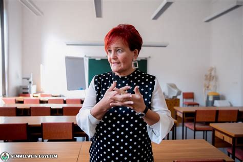 Pest | 2760 nagykáta, csokonai u. Az én egyetemem - dr. Tóth Timea és az Erkel utcai épület ...