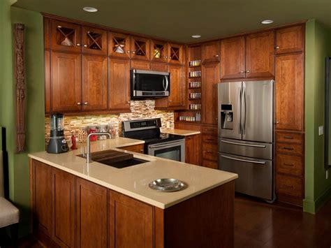 Kitchen cabinets top design, style and color ideas for you next kitchen remodeling project. 5 Tips on Build Small Kitchen Remodeling Ideas On A Budget - AllstateLogHomes.com