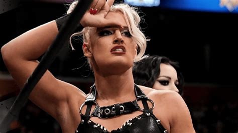 Toni Storm Wins Aew Women S Title At Double Or Nothing Wrestling Attitude