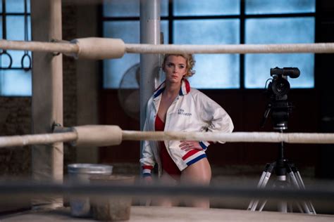 Glow Season 2 Betty Gilpin On What Debbies Last Line Means