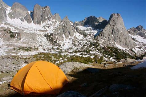 8 Gorgeous Backpacking Trails In The Wind River Range 2022