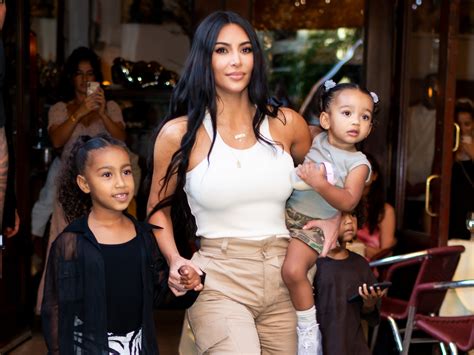 12 moments that prove kim kardashian isn t a regular mom she s a ‘kool mom dailyz online