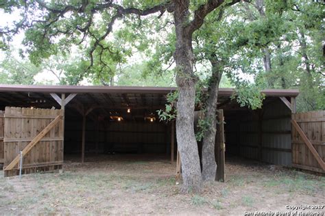 Tiny 2 Story Country Cabin On 83 Acres For Sale In Kingsbury Tx