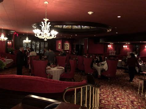14 Most Romantic Restaurants In Las Vegas For Date Nights Beta Tourist