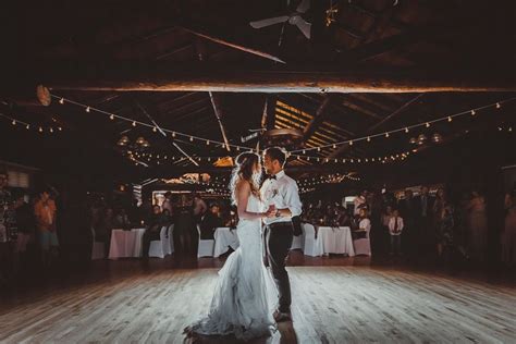 25 Folk Songs For Your First Dance