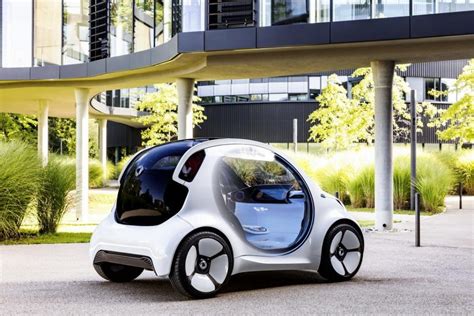 Smart Vision Eq Fortwo Concept Is A Futuristic Autonomous Car Sharing Pod