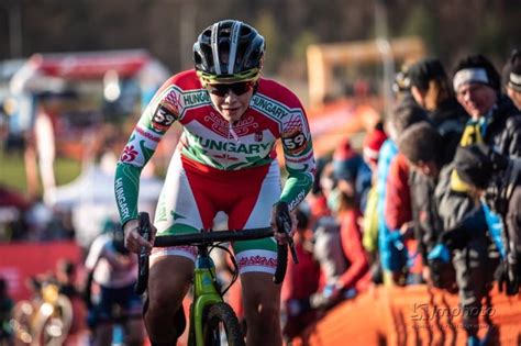 Vas kata blanka már a rajt után érezte, hogy jó napja lesz. Vas Kata Blanka ezüstérmes az U23-as cyclocross világbajnokságon - Propeller