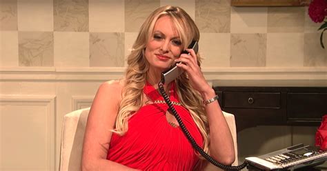 snl stormy daniels mocks president trump with funny cold open cameo thrillist