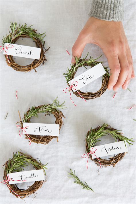 From wedding centrepieces to place cards and confetti, read these 45 gorgeous wedding table decoration ideas before you buy. 20 DIY Thanksgiving Place Cards - Ideas for Holiday Place Card Holders