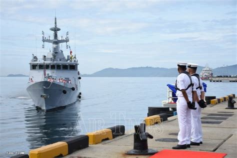Kapal Lms Pertama Tldm Kd Keris Selamat Tiba Di Kota Kinabalu Air