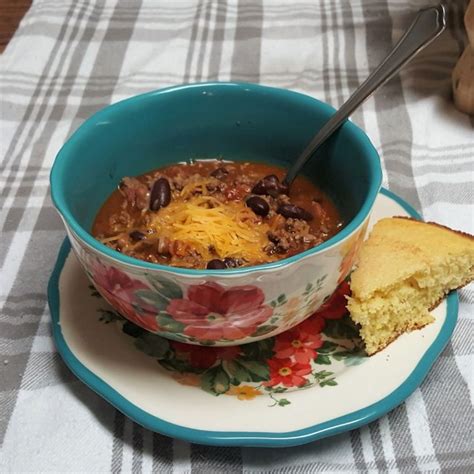 The Best Easiest Chili Recipe For Fall Unfancy Farmhouse