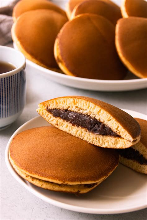 dorayaki どらやき japanese red bean pancakes foodelicacy
