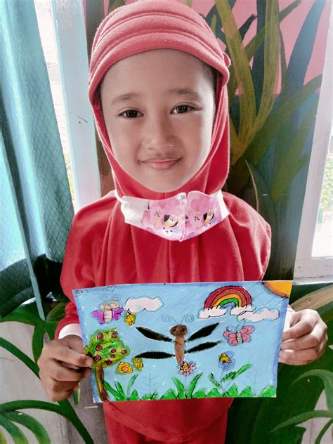 B2 membuat kupu kupu dari daun | KB-TK Islam Widya Bhakti Rini