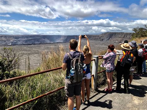 Namakani paio cabins hotel hawaii volcanoes national park. VIDEO: Visitors Crowd Reopened Hawaii Volcanoes National Park