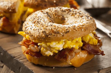 25 American Breakfast Foods We All Love Insanely Good