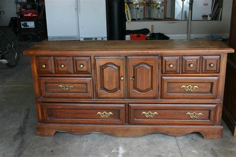 Doubletake Decor Large Broyhill Dresser